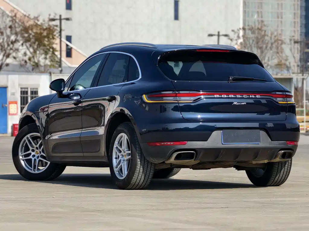 Porsche Macan 2019 — фото 15