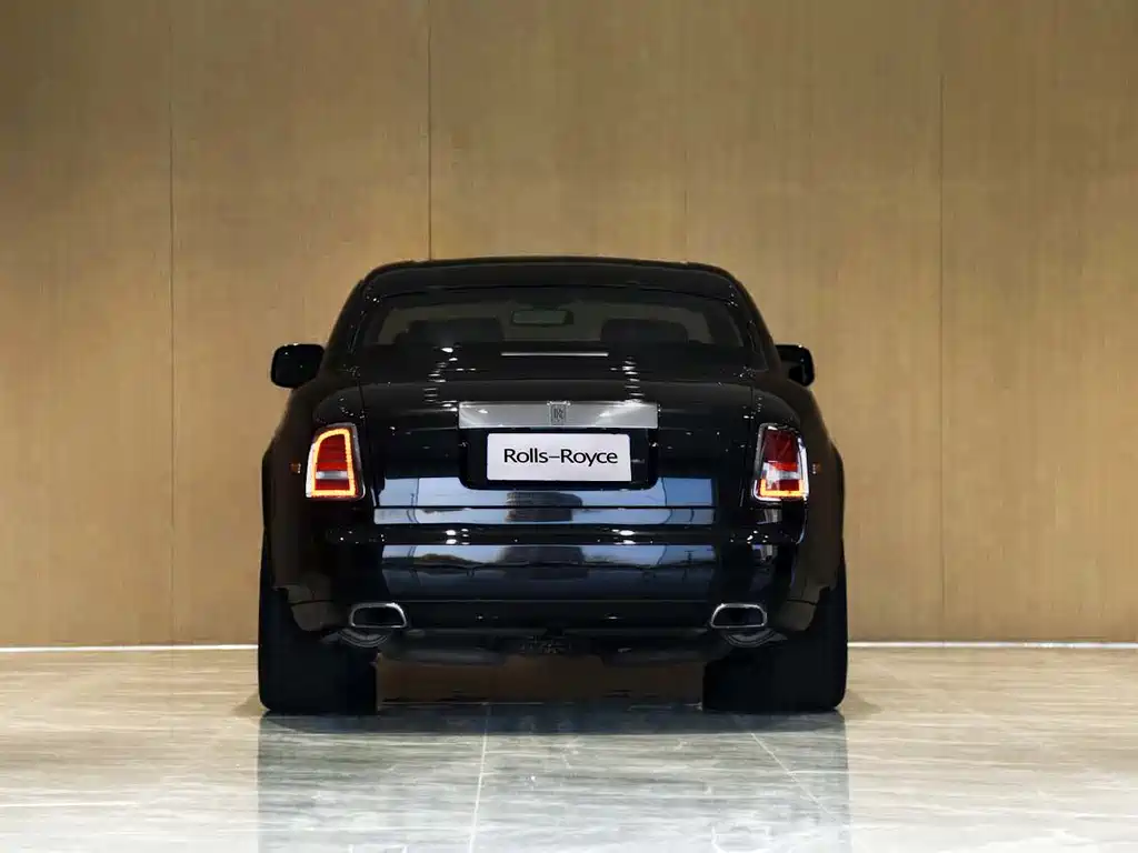 Rolls-Royce Phantom 2013 — фото 4
