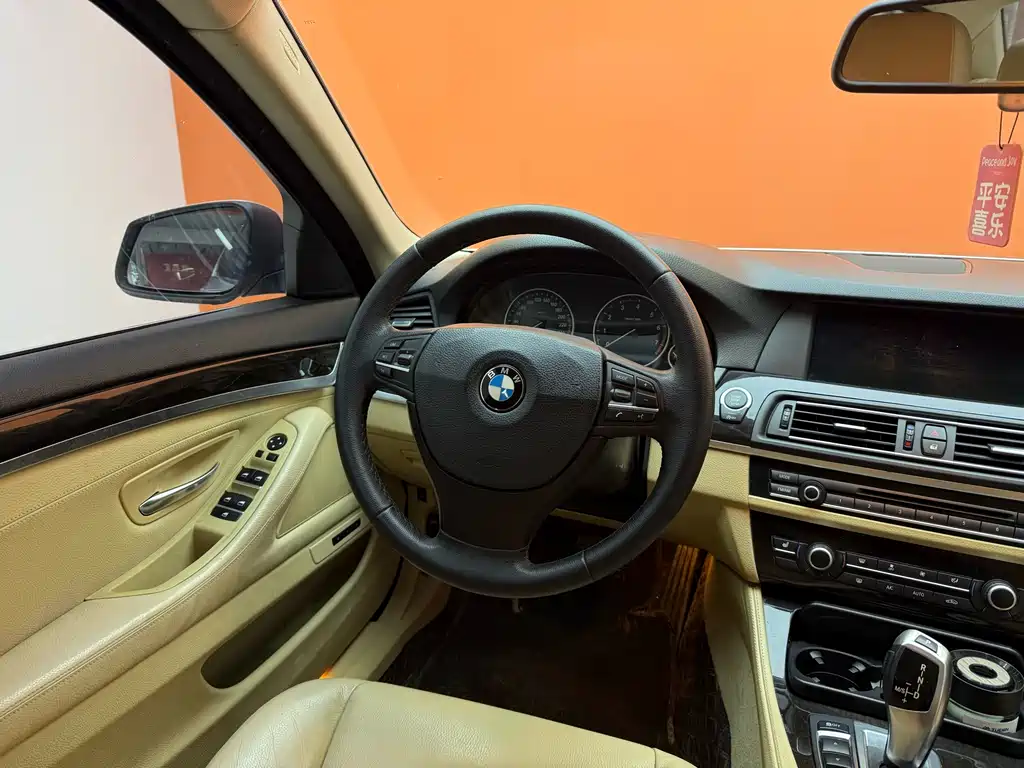 BMW 5 Series 2013 — фото 19