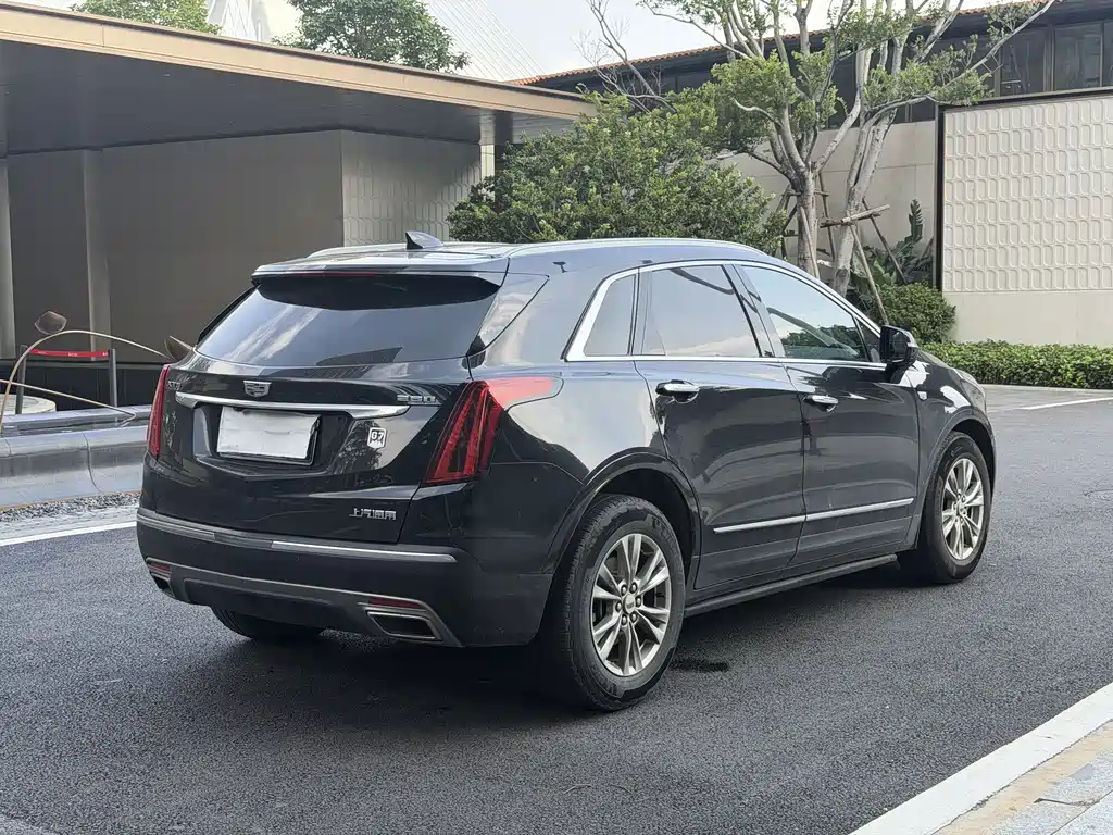 Cadillac XT5 2021 — фото 3