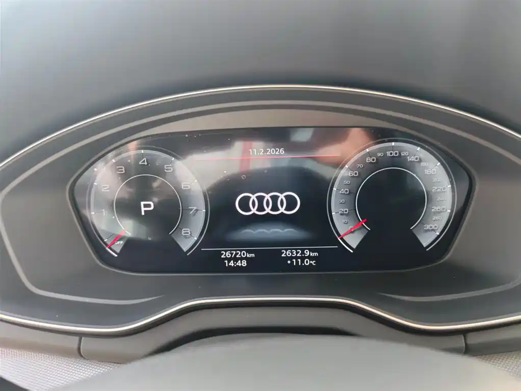 Audi Q5L 2024 — фото 10