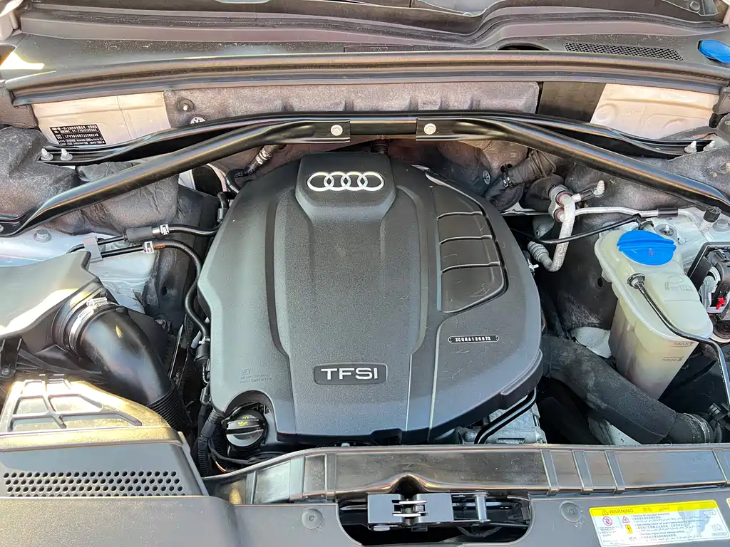 Audi Q5 2018 — фото 32
