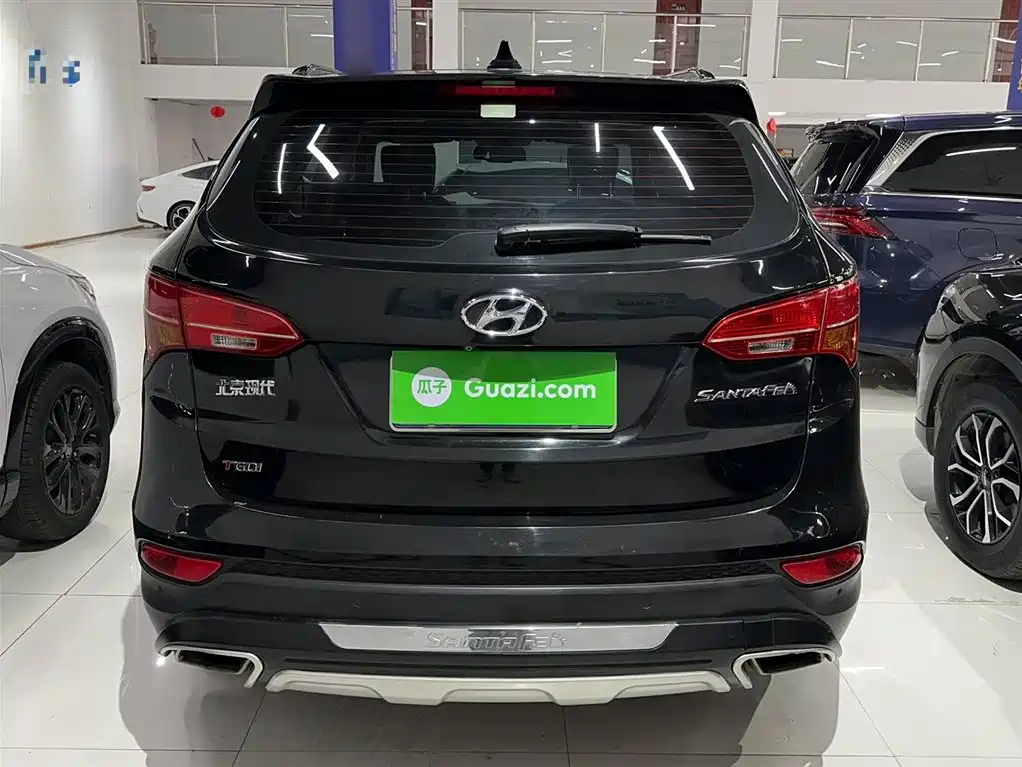 Hyundai Santa Fe 2015 — фото 12