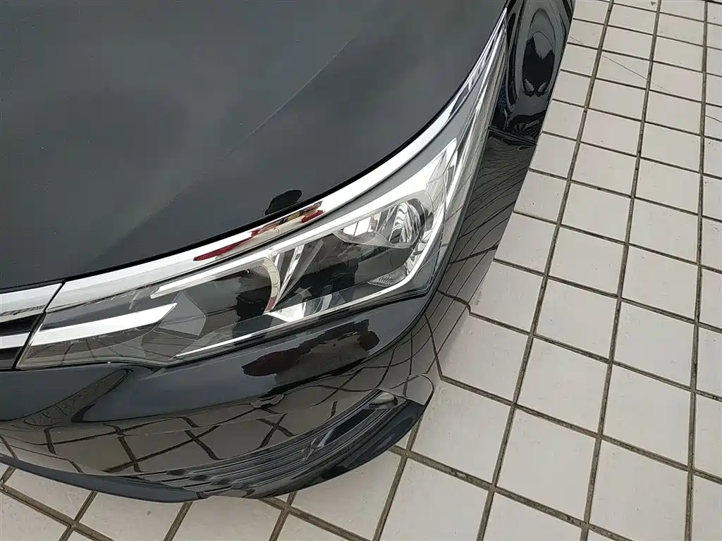 Toyota Corolla 2017 — фото 18