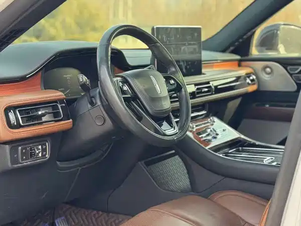 Lincoln Aviator 2020
