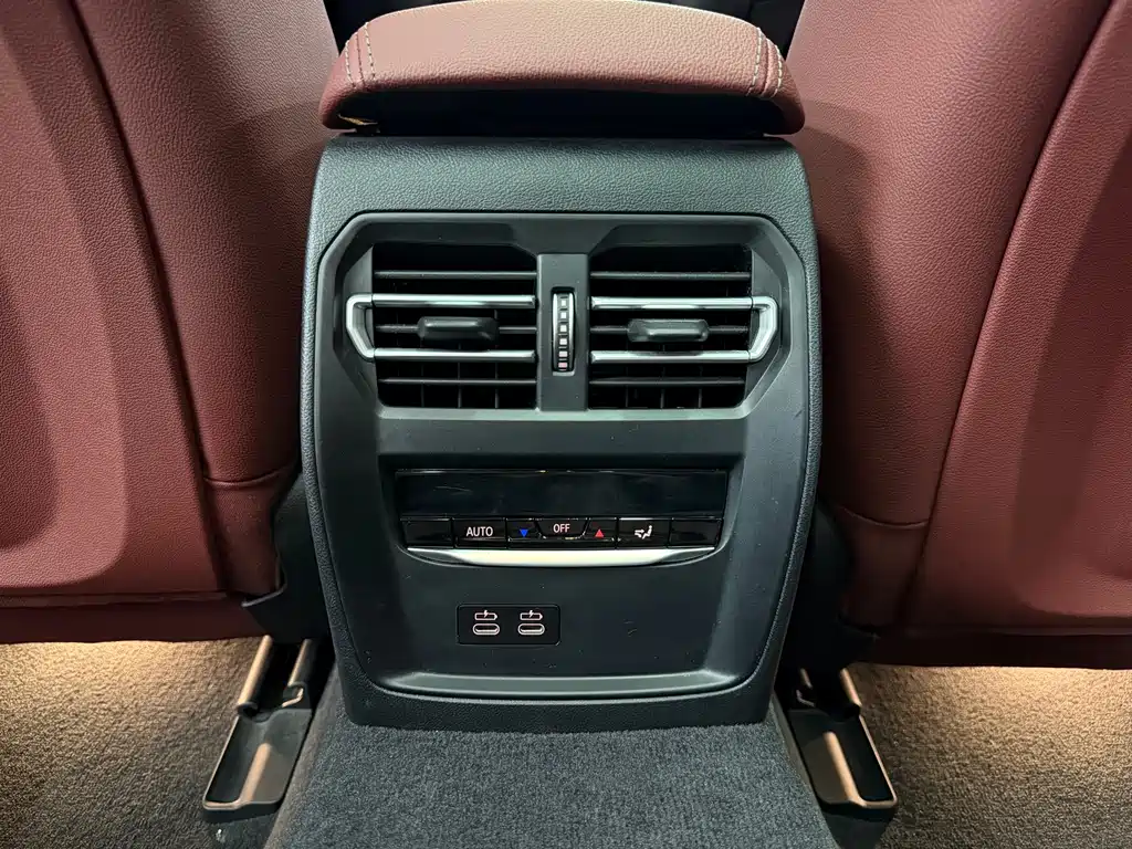 BMW i3 2023 — фото 20