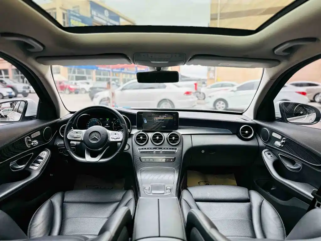 Mercedes-Benz C-Class 2020 — фото 10