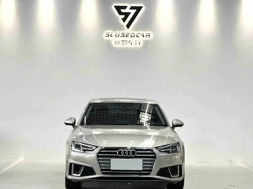 Audi A4L 2019