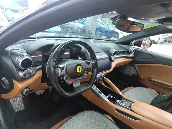Ferrari GTC4Lusso 2017