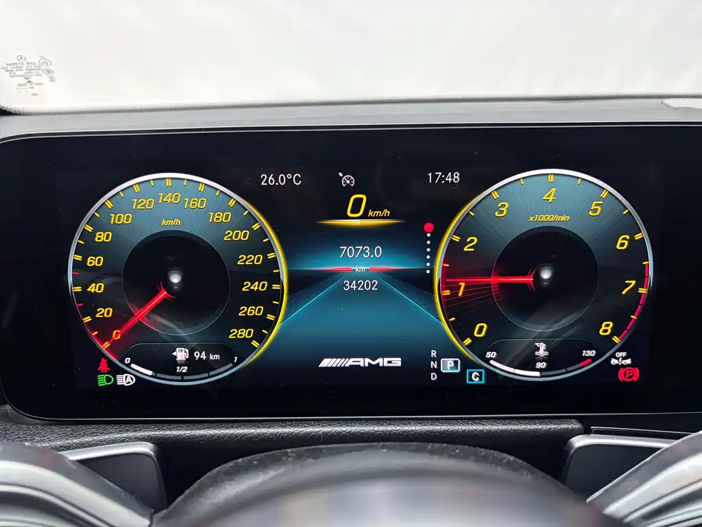 Mercedes-Benz GLB AMG 2023 — фото 15