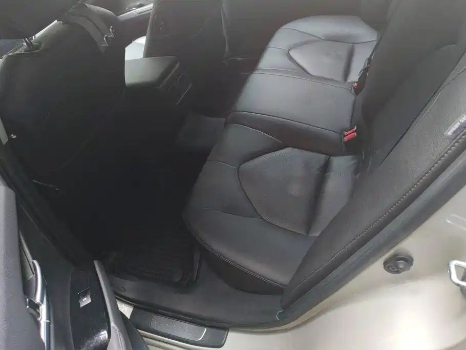 Toyota Camry 2020 — фото 11