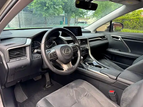 Lexus RX 2020