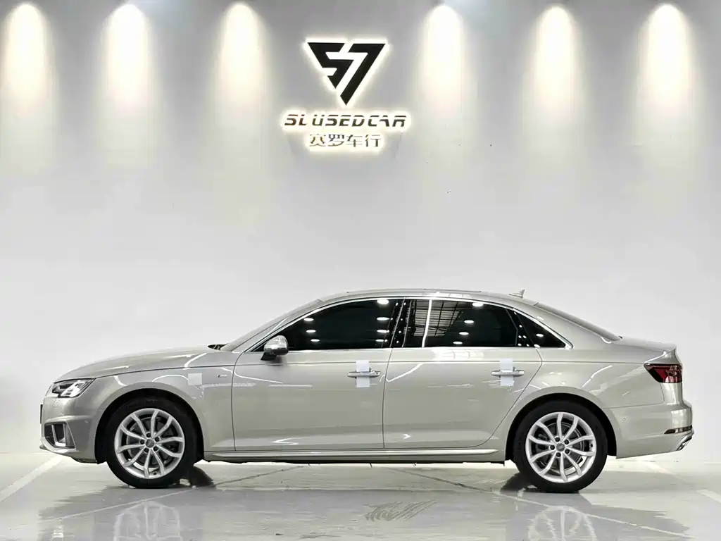 Audi A4L 2019