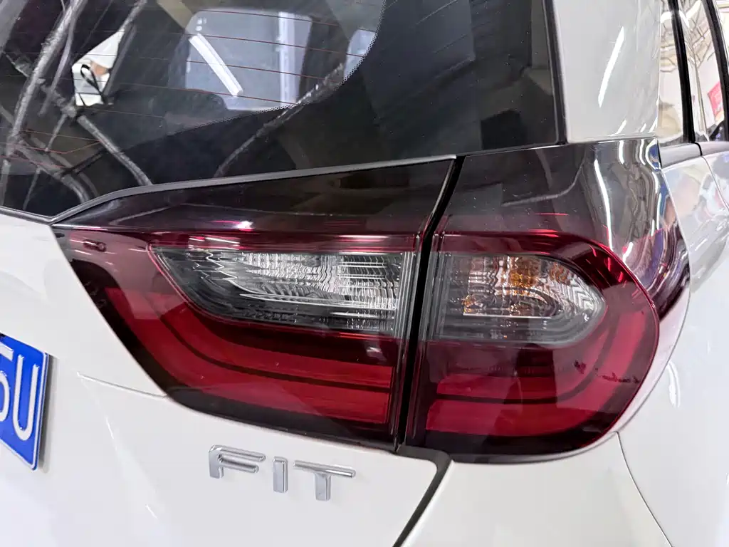 Honda Fit 2023 — фото 19