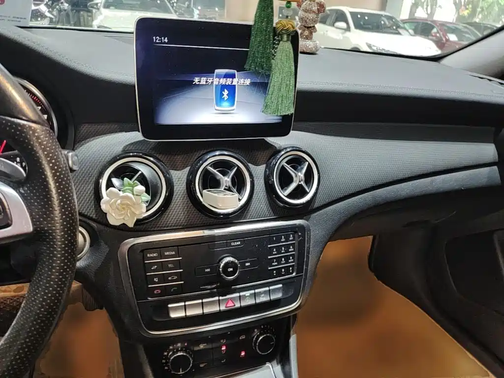 Mercedes-Benz GLA 2019 — фото 10