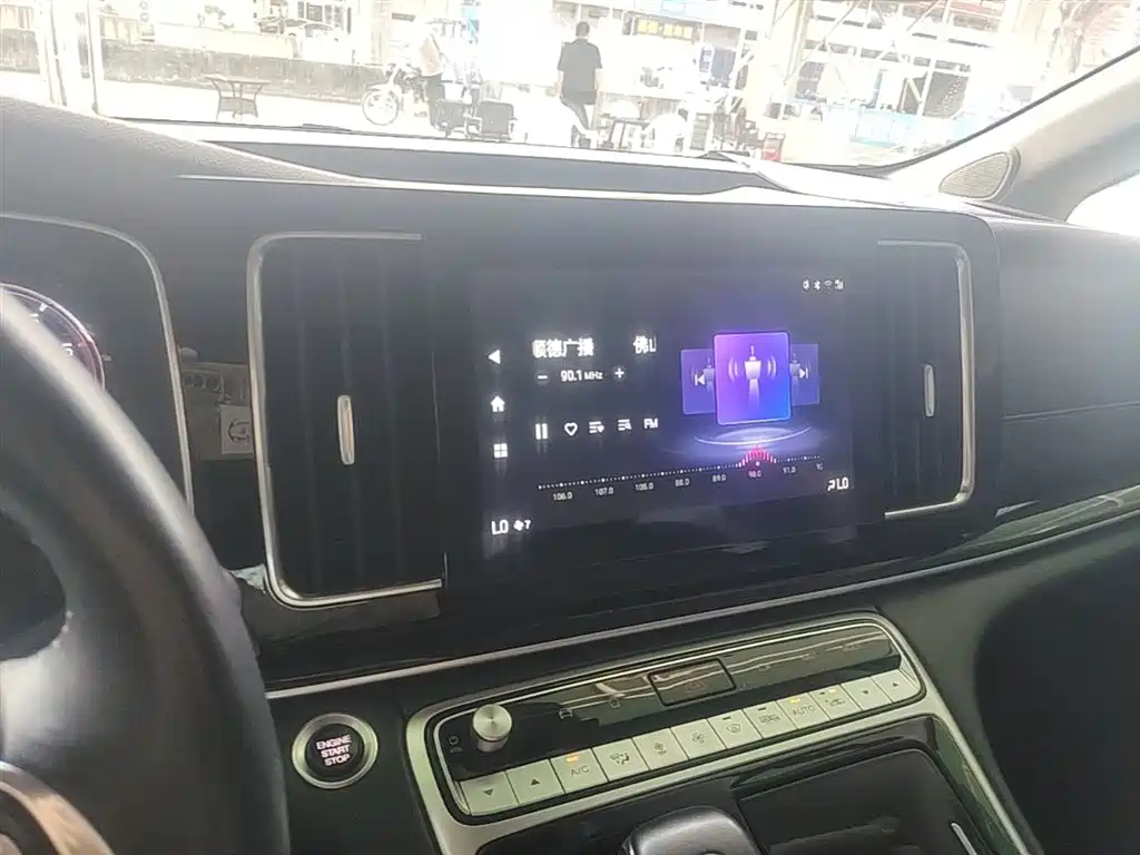 GAC Motor Trumpchi M8 2021 — фото 13