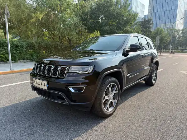 Jeep Grand Cherokee 2020