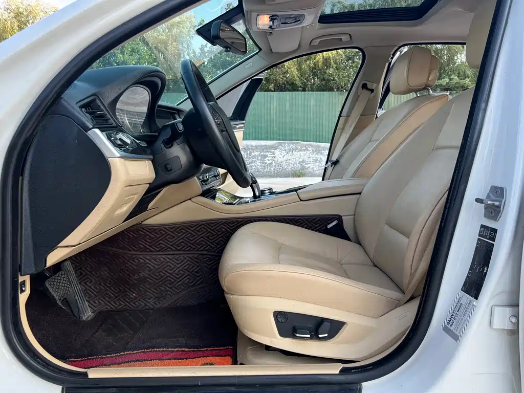 BMW 5 Series 2013 — фото 13