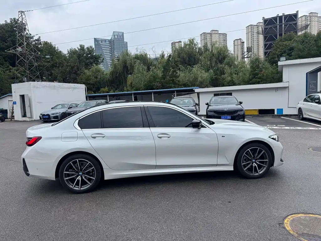 BMW 3 Series 2024