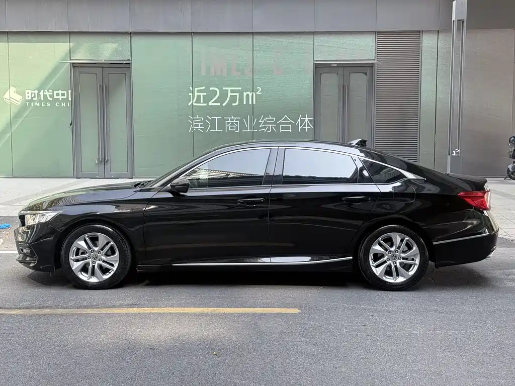 Honda Accord 2020 — фото 14