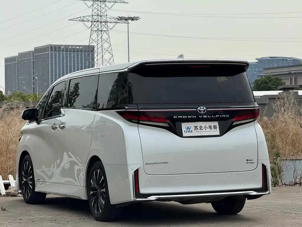 Toyota Vellfire 2024 — фото 6