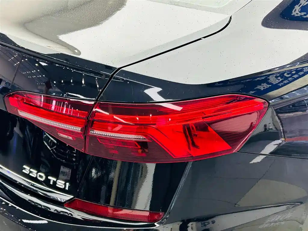Volkswagen Passat 2019 — фото 12