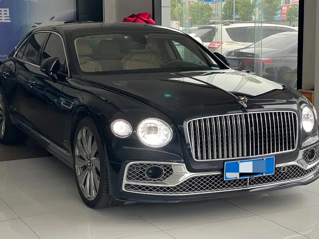 Bentley Flying Spur 2020 — фото 3