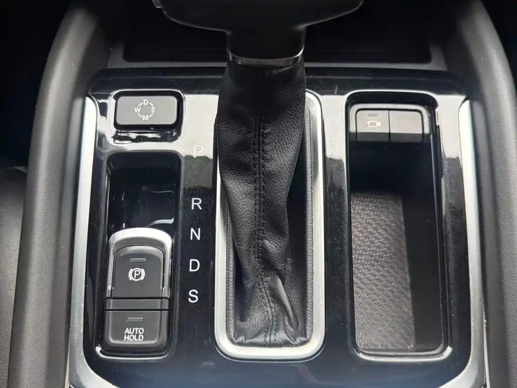GAC Motor Trumpchi GS8 2019 — фото 13