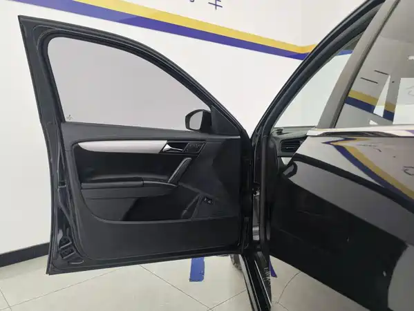 Volkswagen Lavida 2014