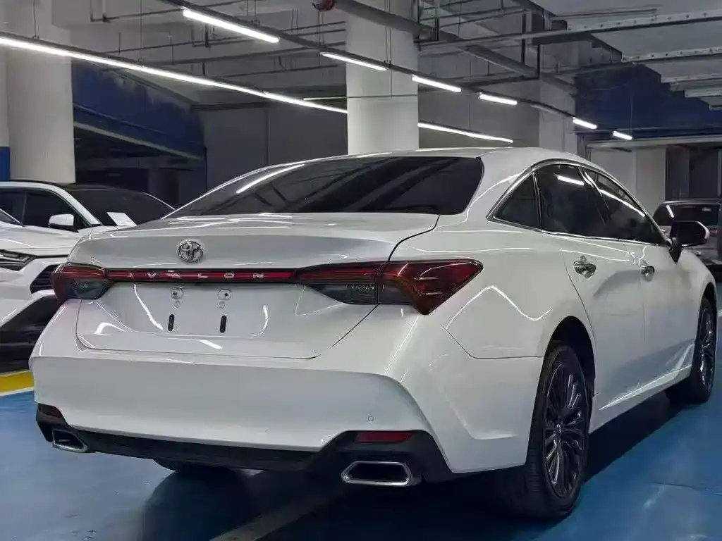 Toyota Avalon 2020 — фото 9