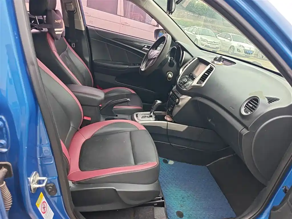 Changan Eado XT 2015 — фото 25