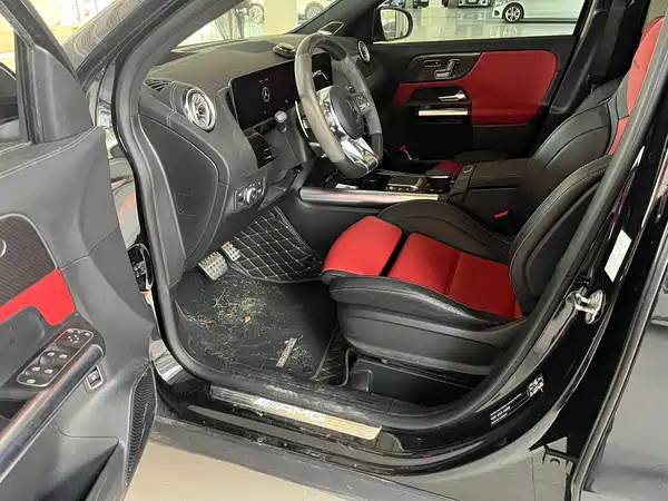 Mercedes-Benz GLA AMG 2023