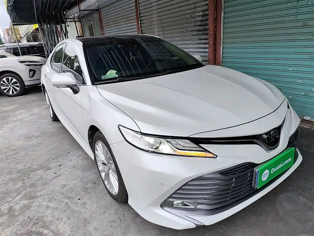 Toyota Camry 2020 — фото 4
