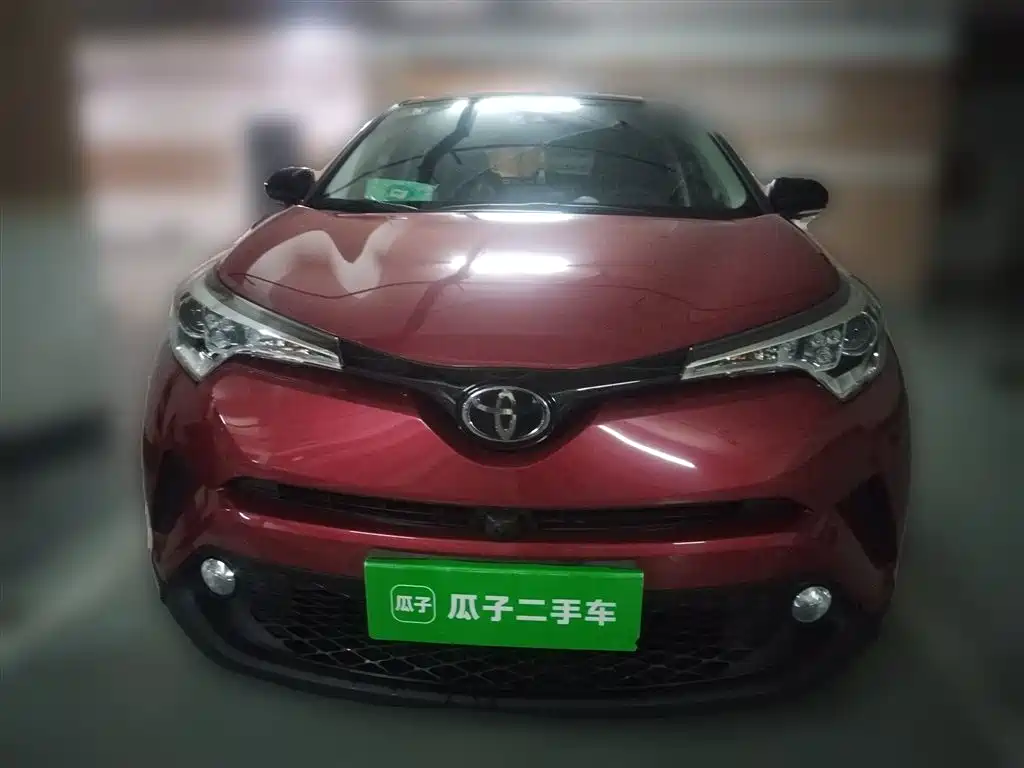 Toyota C-HR 2020 — фото 24