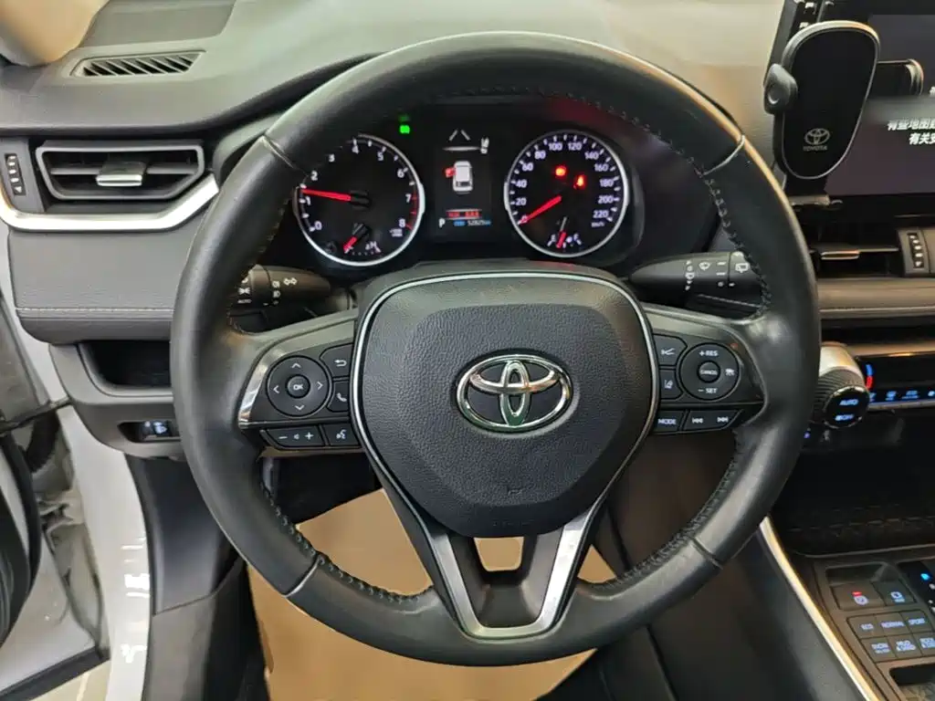 Toyota Wildlander 2021 — фото 11