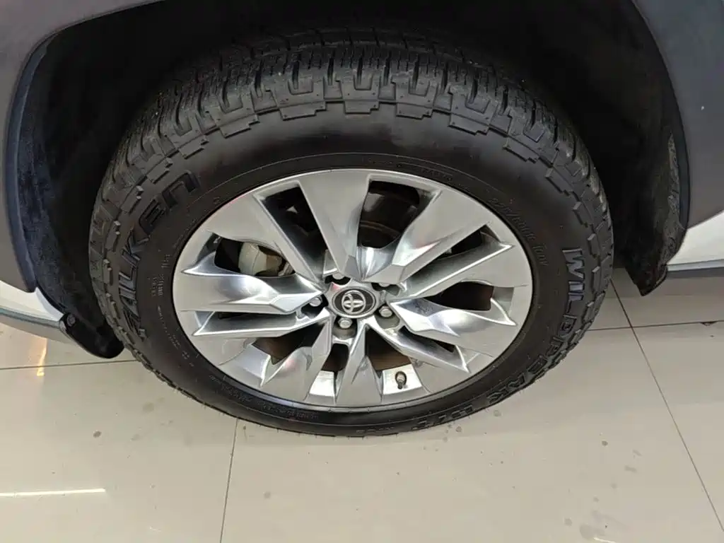 Toyota Wildlander 2021 — фото 23