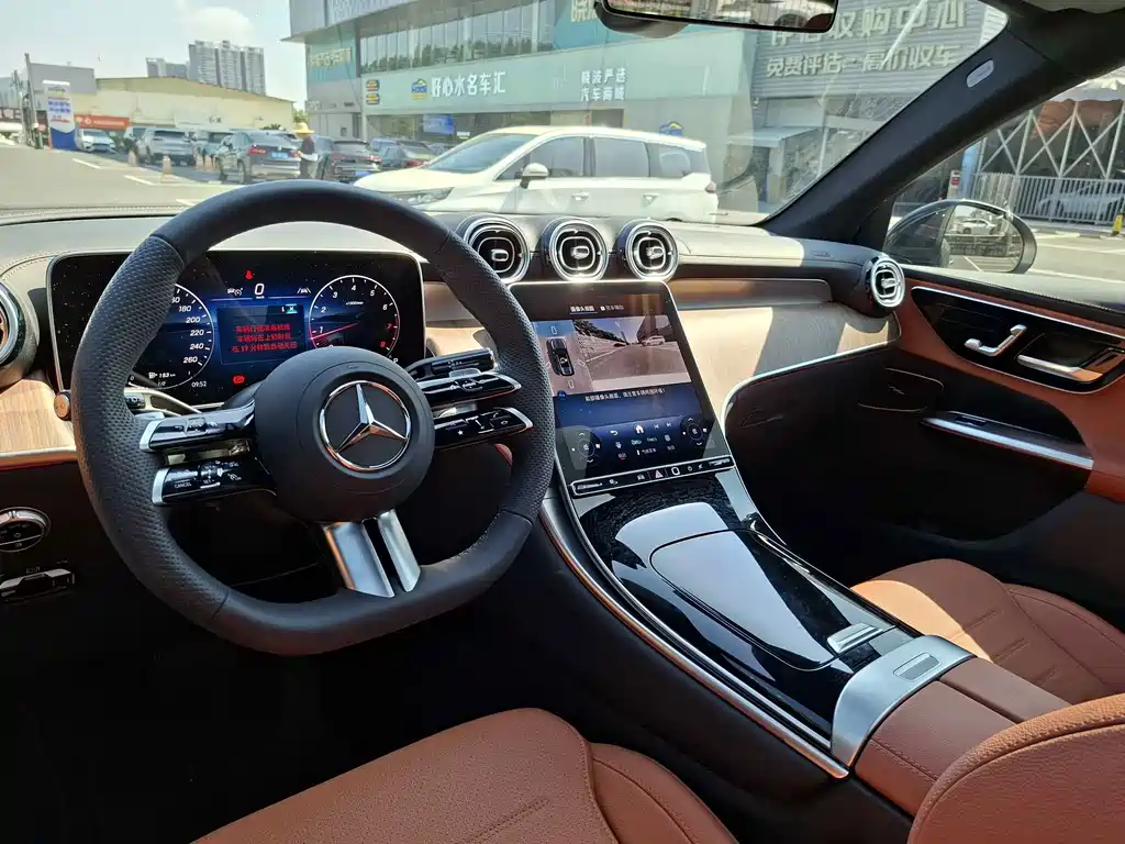 Mercedes-Benz GLC 2025 — фото 24