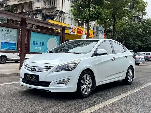 Hyundai Accent 2016