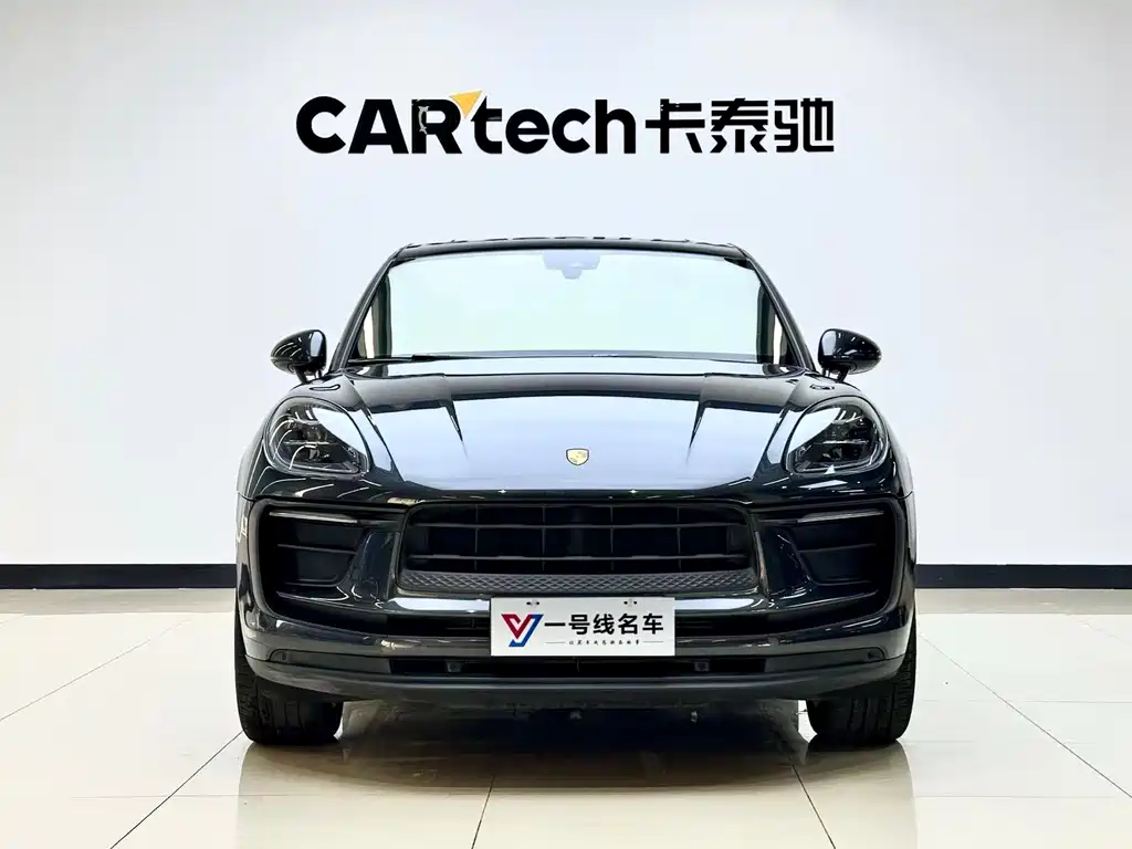 Porsche Macan 2023 — фото 1