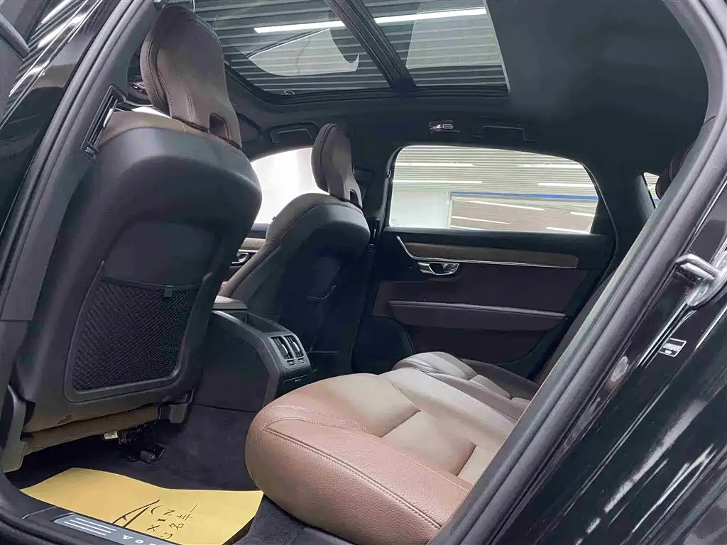 Volvo S90 2025 — фото 22