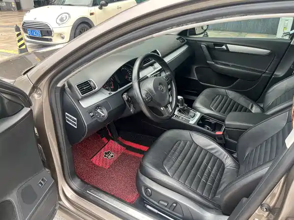Volkswagen Magotan 2016