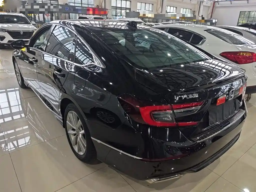 Honda Accord 2023 — фото 5