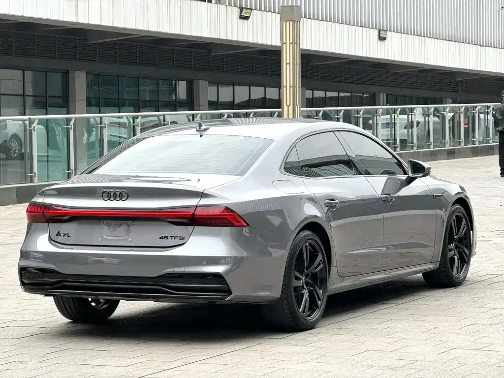 Audi A7L 2024 — фото 9