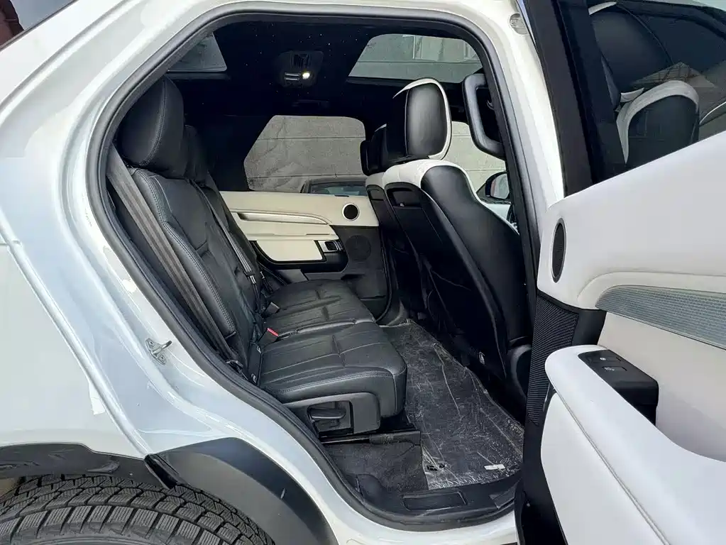 Land Rover Discovery 2020 — фото 11