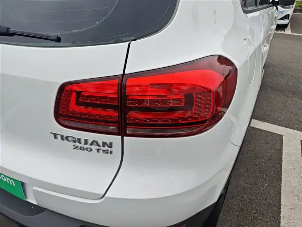 Volkswagen Tiguan 2018 — фото 8