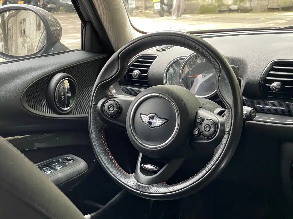 MINI Clubman 2016