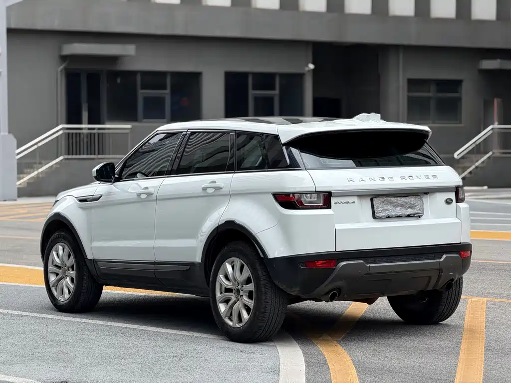 Land Rover Evoque 2019 — фото 7