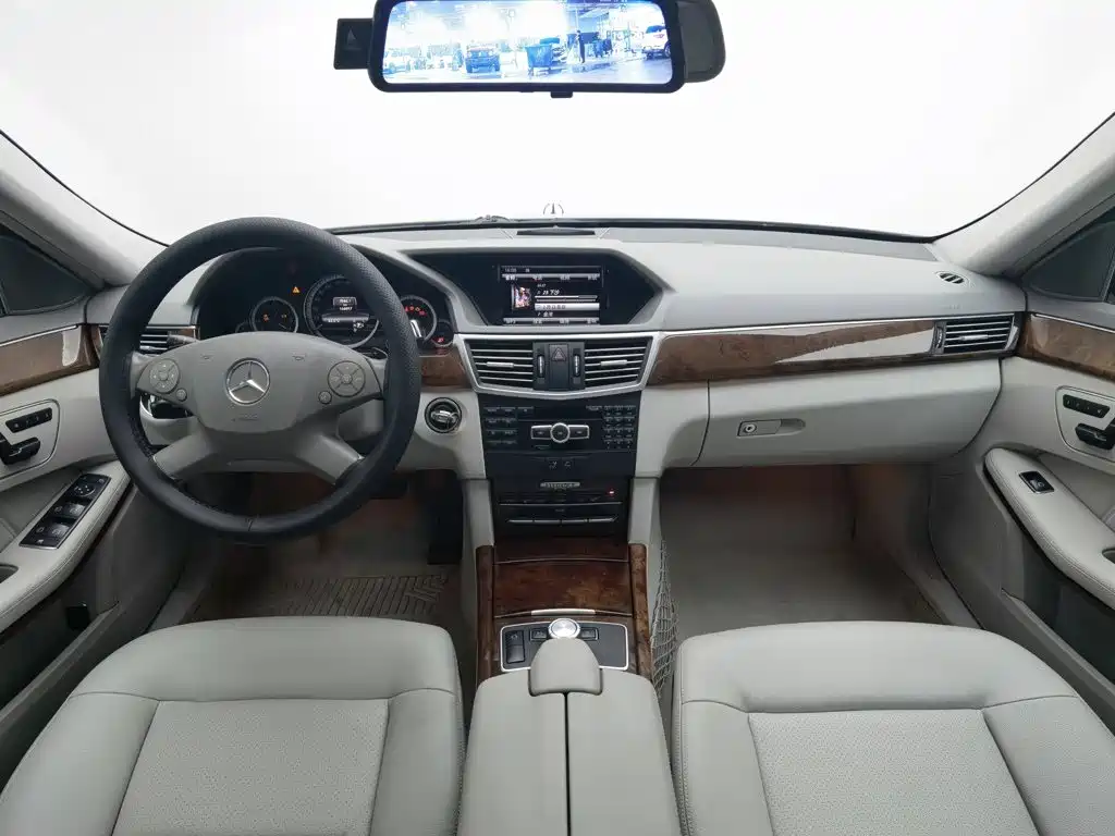 Mercedes-Benz E-Class 2013