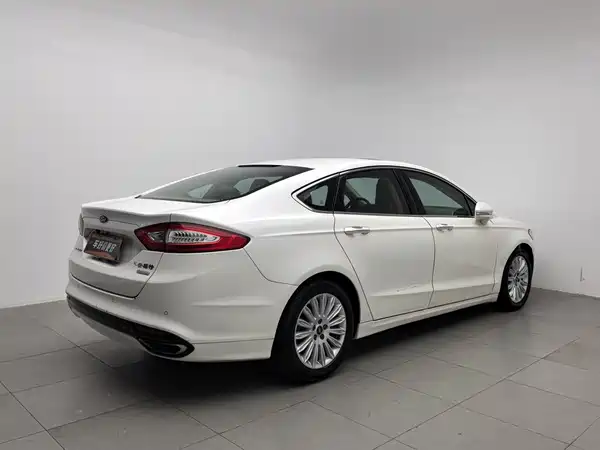 Ford Mondeo 2014