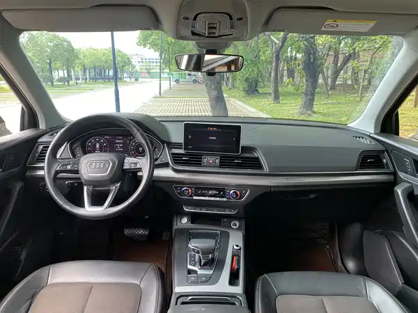 Audi Q5L 2019